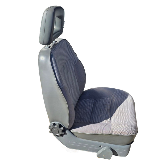 FB200 - VN Holden Commodore Sedan - Front Seat DRIVER FRONT