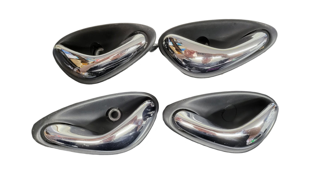 VT/WH/VX/VY/VK/VZ/WL - INTERNAL DOOR HANDLES - BLACK/CHROME