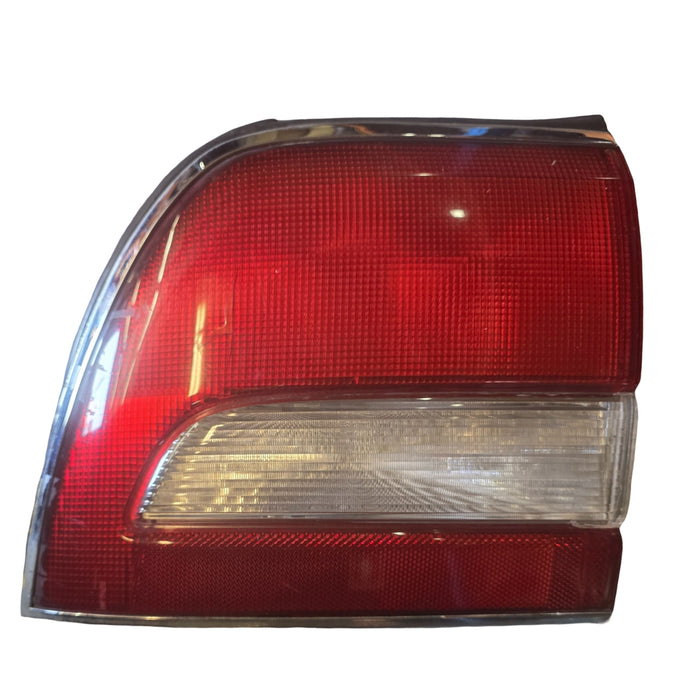 B071 - VS HOLDEN CAPRICE - TAILLIGHT - PASSENGER SIDE