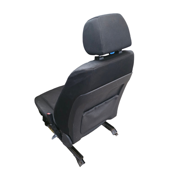 P123 - VE SV6 Holden Commodore Sedan - DRIVER'S FRONT SEAT