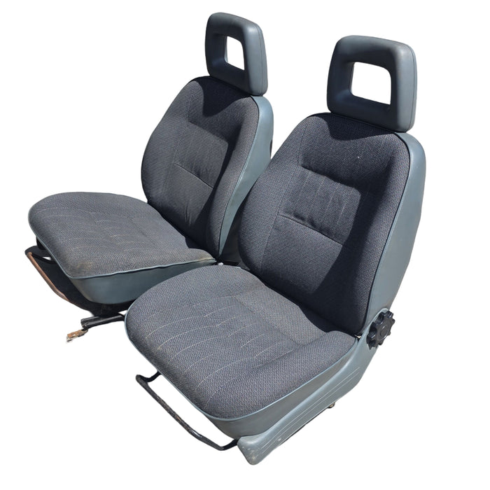 P1234 - VP HOLDEN COMMODORE - FRONT SEATS - PAIR