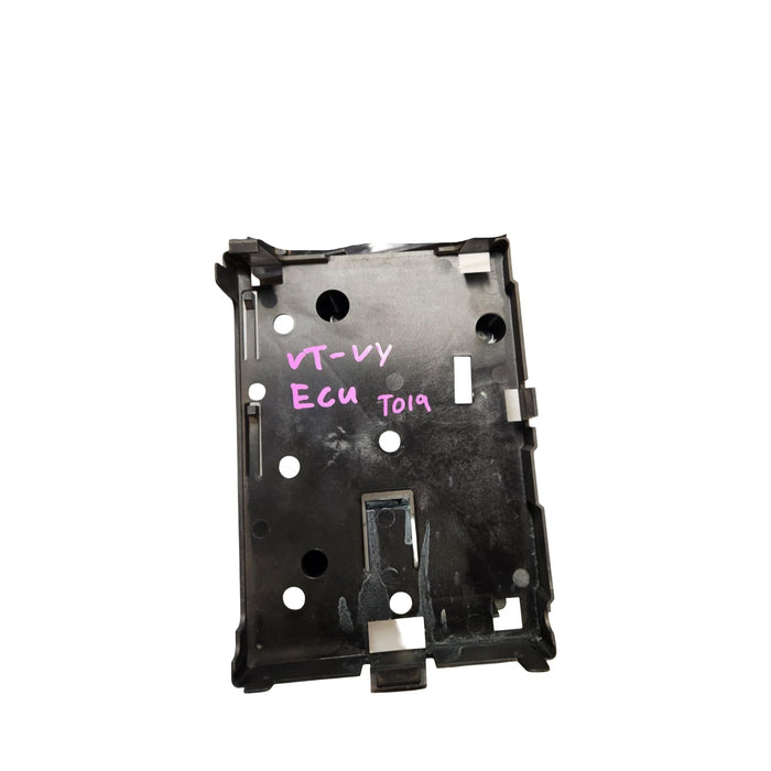 T019 - VT/VY HOLDEN COMMODORE - ECU BRACKET