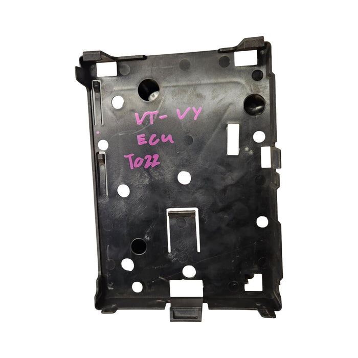 T022 - VT,VX,VU,VY HOLDEN COMMODORE - ECU BRACKET