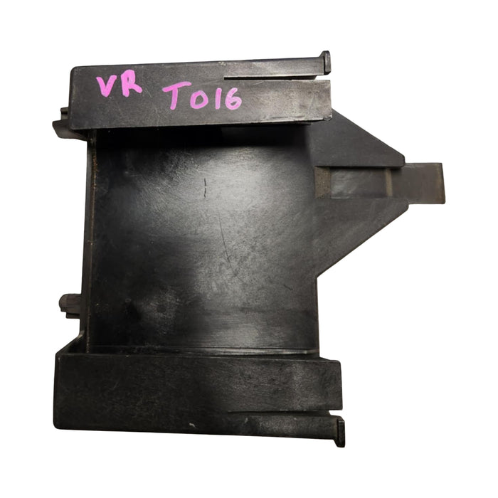 T016 - VR HOLDEN COMMODORE - ECU BRACKET