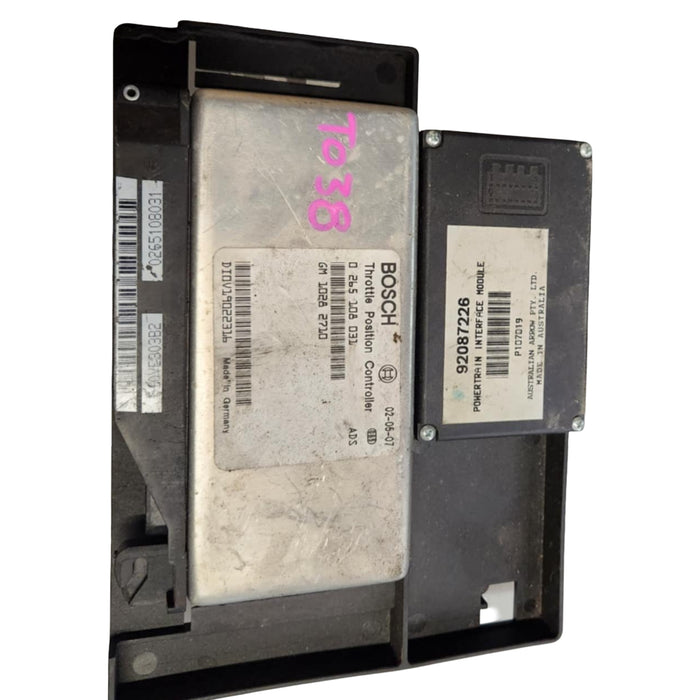 T038 - VT, VX, WH,VU,VY, WK 5.7Ltr V8 Gen 3 - Powertrain Interface Module & Throttle Position Controller