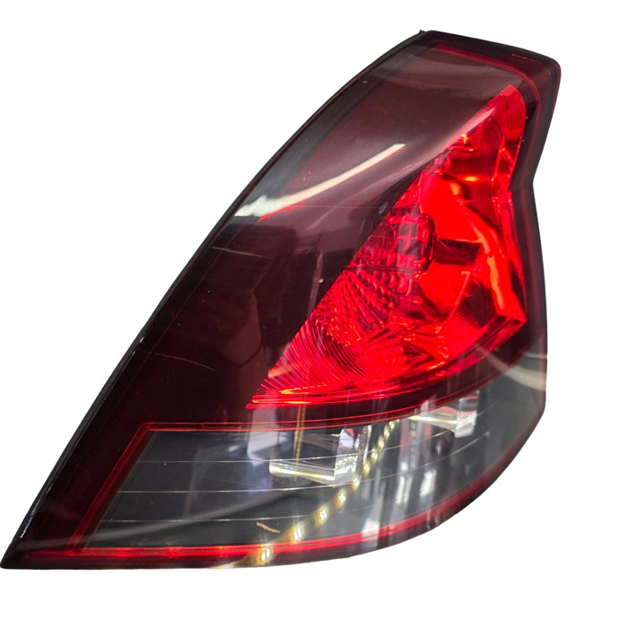 A268 - VZ Holden Calais - Taillight Set
