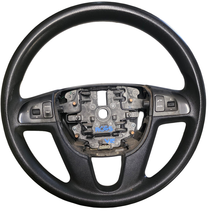A065 - VE HOLDEN COMMODORE - Steering Wheel with Controls