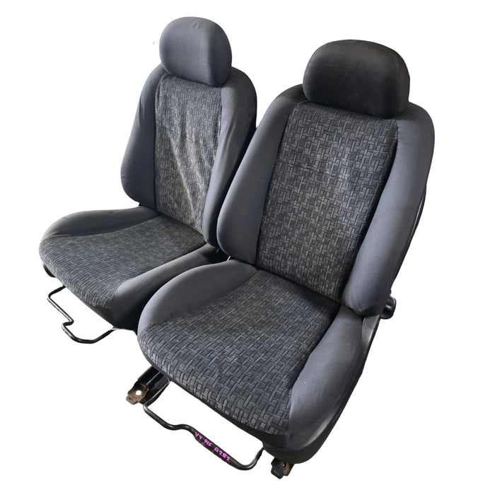 A282 - VY HOLDEN COMMODORE SEDAN - SEATS (FRONT PAIR) CLOTH