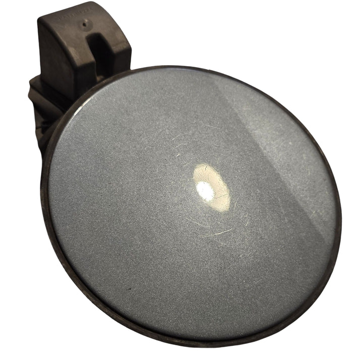 C001 - VZ HOLDEN COMMODORE SEDAN - FUEL FLAP