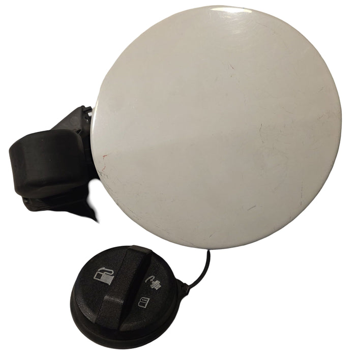 A035 - VE HOLDEN COMMODORE SEDAN SV6 - FUEL FLAP - HERON WHITE #679F