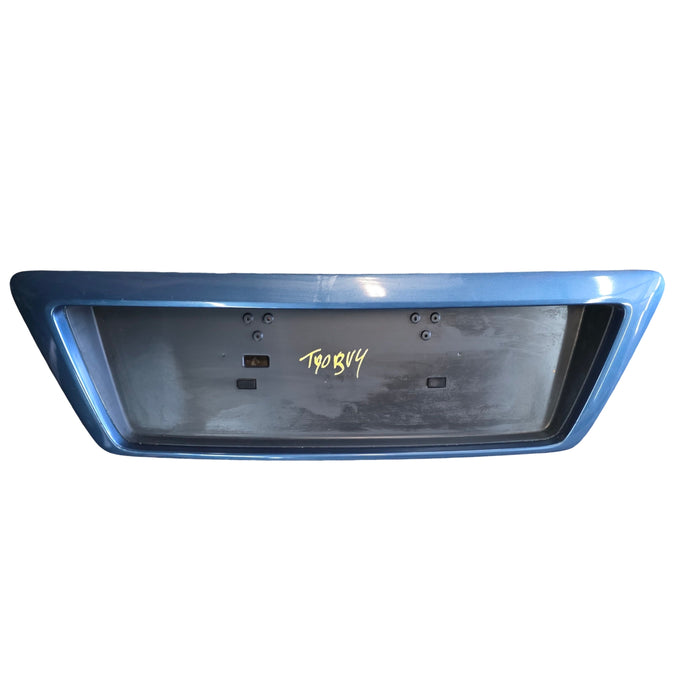 TY03 - VY HOLDEN COMMODORE SEDAN - BOOT GARNISH