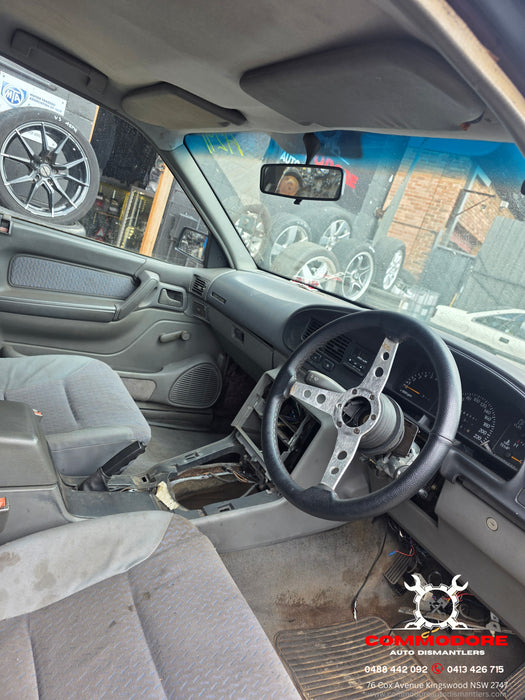 A291 - VS HOLDEN COMMODORE WAGON - Front Windscreen Glass