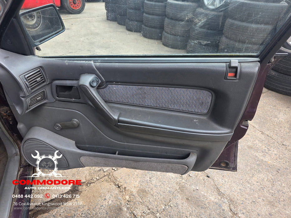 A291 - VS HOLDEN COMMODORE WAGON - Door Speaker Bracket