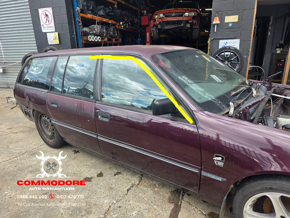 A291 - VS HOLDEN COMMODORE WAGON - Front Upper Window Strip - DRIVERS SIDE
