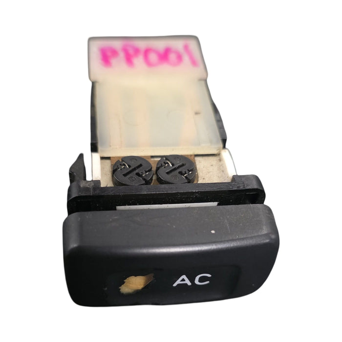 PP001 - VS Holden Commodore - AC Switch