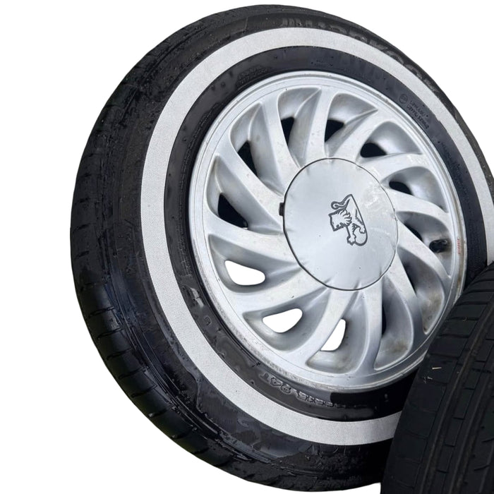 VS Holden Berlina Wheels (set of 4) with Centre Caps
