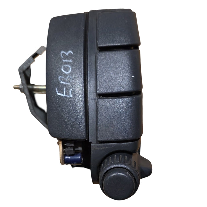 eb013 - VN Holden Commodore Sedan - Wiper Instrument Cluster