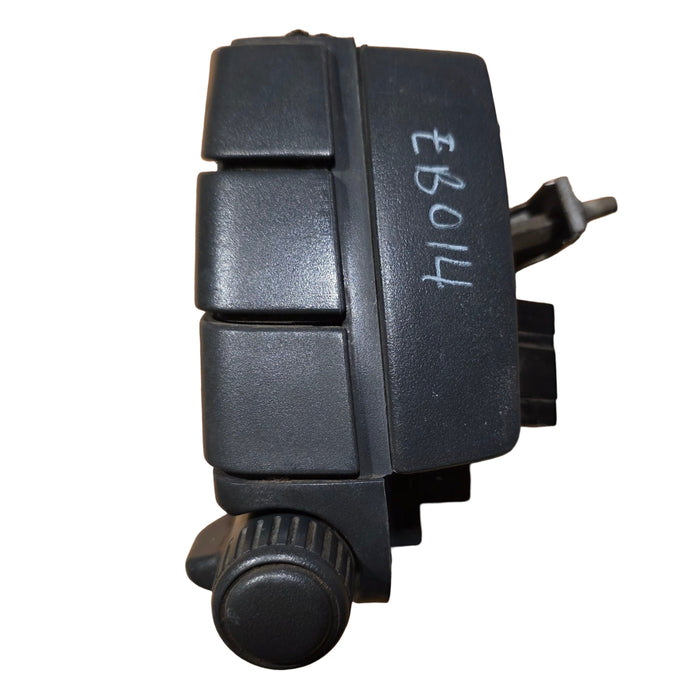 eb014 - VN Holden Commodore Sedan - Headlight Instrument Cluster