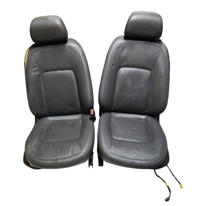 A077 - WM HOLDEN STATESMAN - Front Leather Seats (pair) with seatbelt stalks - Grey