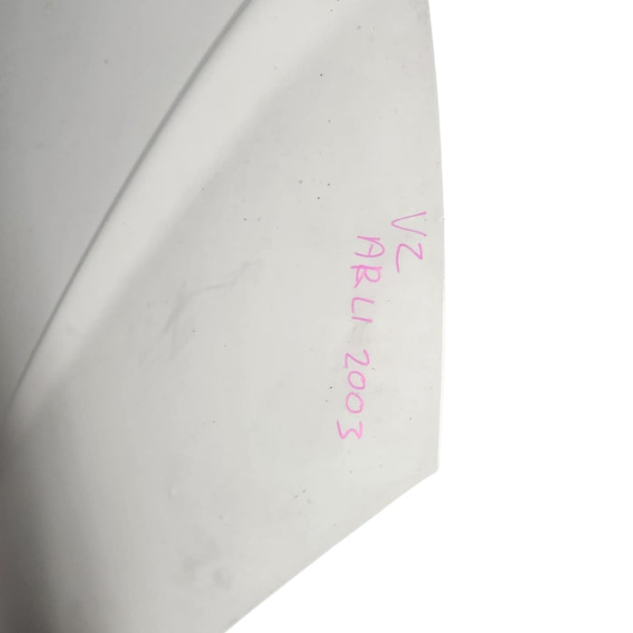 ali2003 - VZ Holden Commodore - Bonnet Heron White