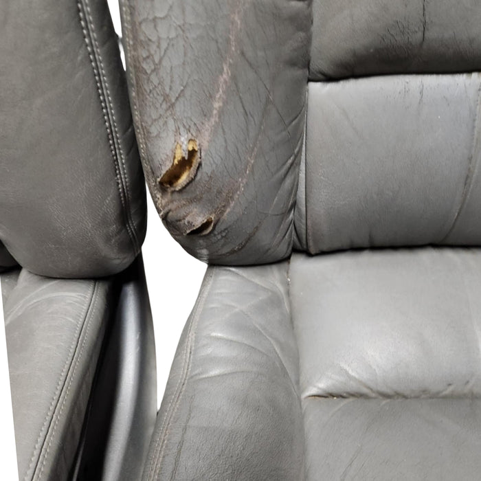 A038 - VS HOLDEN CAPRICE - FRONT SEAT SET  **GOOD FOR PARTS ONLY ** Leather & Cloth