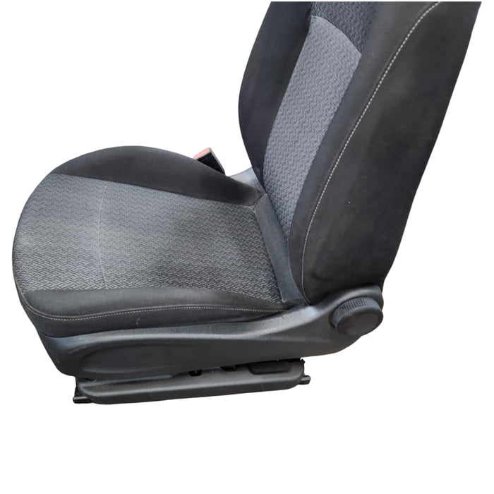 A107 - ZB HOLDEN COMMODORE SEDAN/HATCH - Passenger Front Seat with Seatbelt stalk