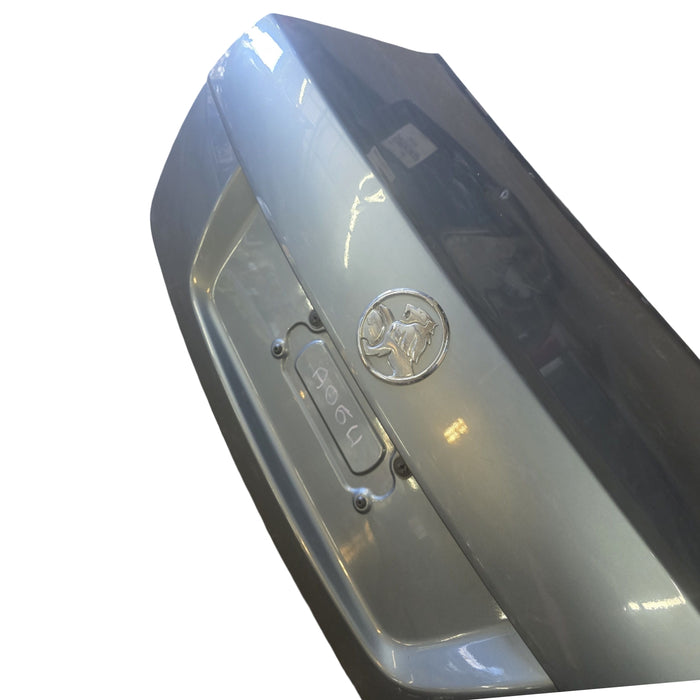 A064 - VE HOLDEN Calais Sedan - BOOTLID ODYSSEY #276M