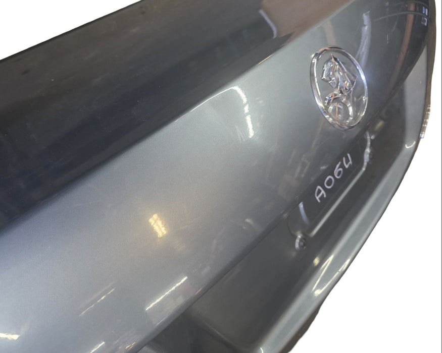 A064 - VE HOLDEN Calais Sedan - BOOTLID ODYSSEY #276M