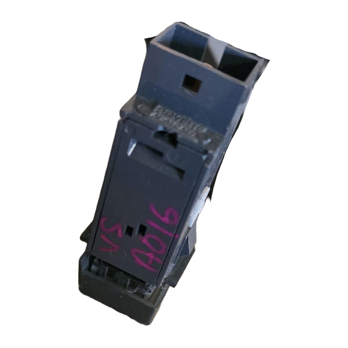 A016 - VS HOLDEN COMMODORE BERLINA - ANTENNA SWITCH "UP