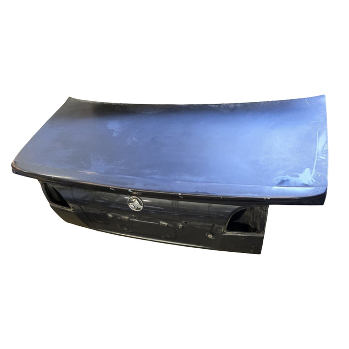 #geo VS HSV holden commodore - Bootlid with Bobtail Spoiler Rust Free