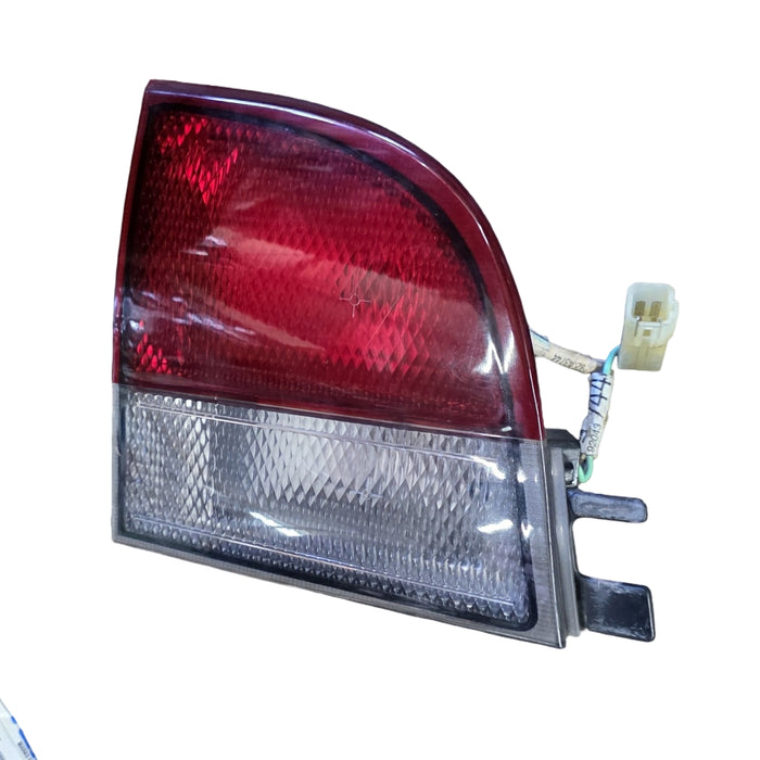 #geo - VS HOLDEN COMMODORE SEDAN - Bootlid PASSENGER SIDE taillight with Loom