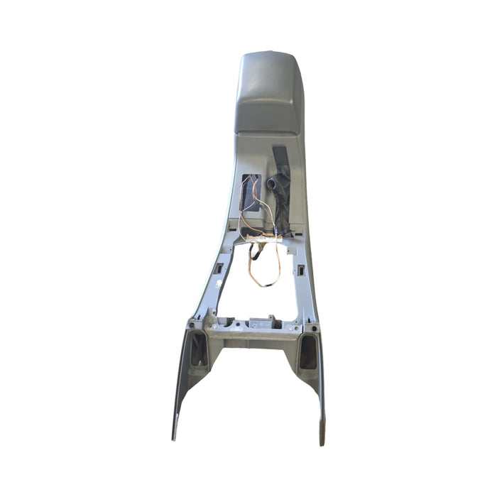 #geo - VS HOLDEN Calais - Centre Console Assembly - INCLUDES Rear Air Vents & Cigarette lighter