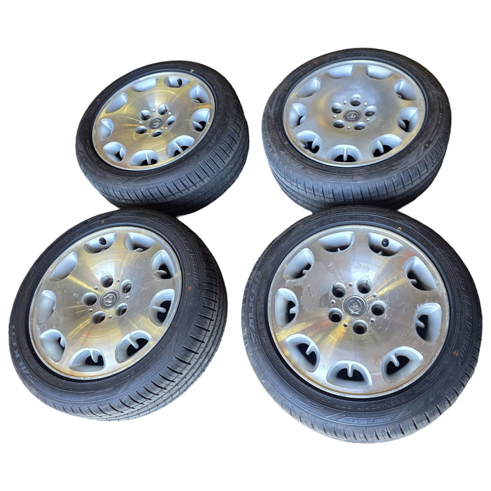 #geo - VT Holden International - 17" Wheels with Centre Caps and New Tyres (set of 4)