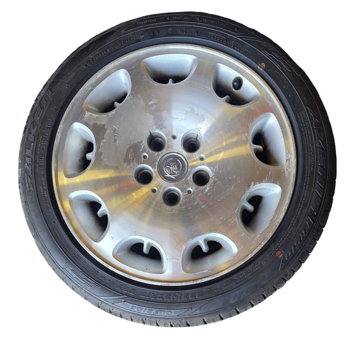 #geo - VT Holden International - 17" Wheels with Centre Caps and New Tyres (set of 4)