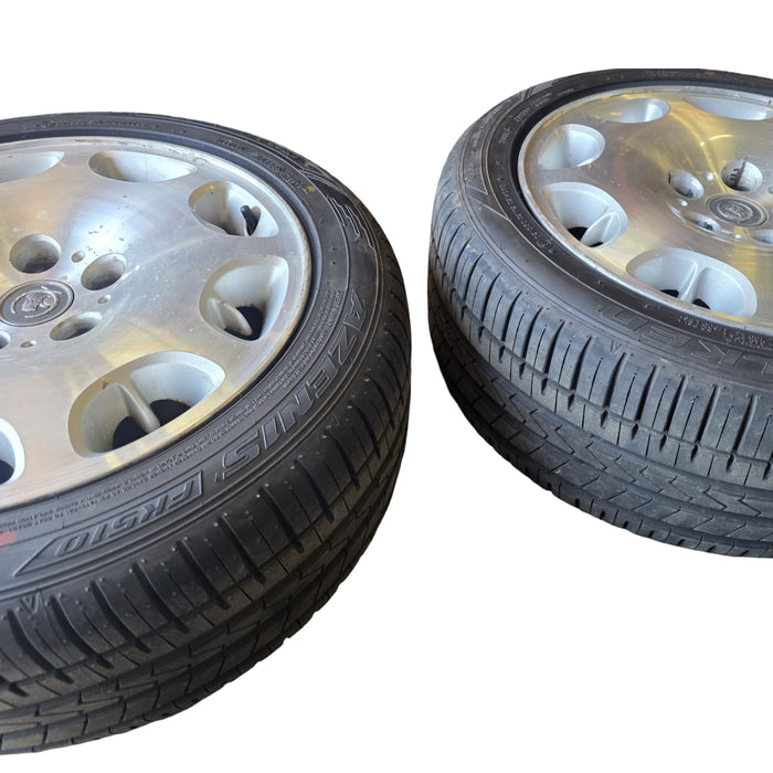 #geo - VT Holden International - 17" Wheels with Centre Caps and New Tyres (set of 4)