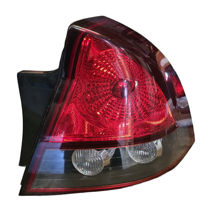 Vz002 - VZ Holden Calais  - Taillight SET - Excellent Condition