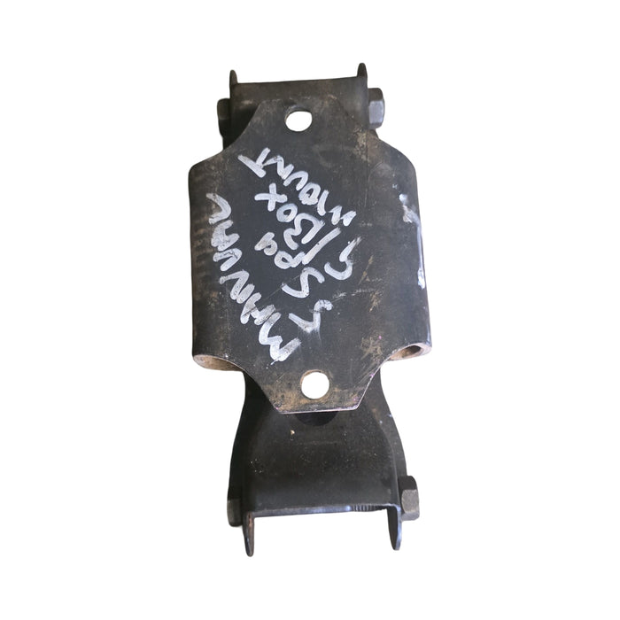 VN Holden Commodore - Manual 5 Speed GEARBOX Mount