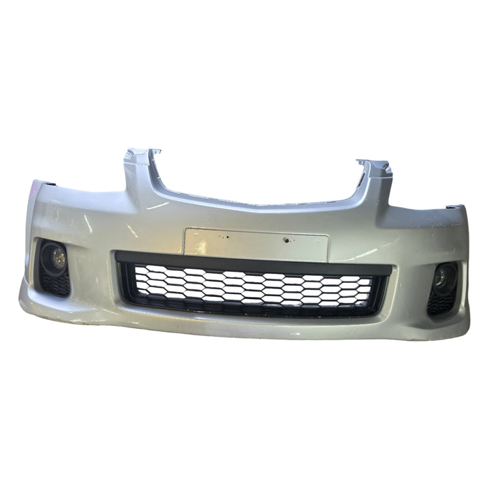 VE SS Series II - Front Bar - with Fog lights, Fog light Bezels, and Lower Grille - Switchblade Silver