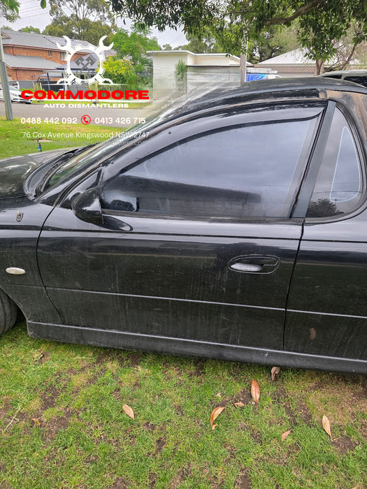 VUSS - VU Holden Commodore Utility - Front Guard w/ Blinker - PASSENGERS SIDE - PHANTOM MICA #K025
