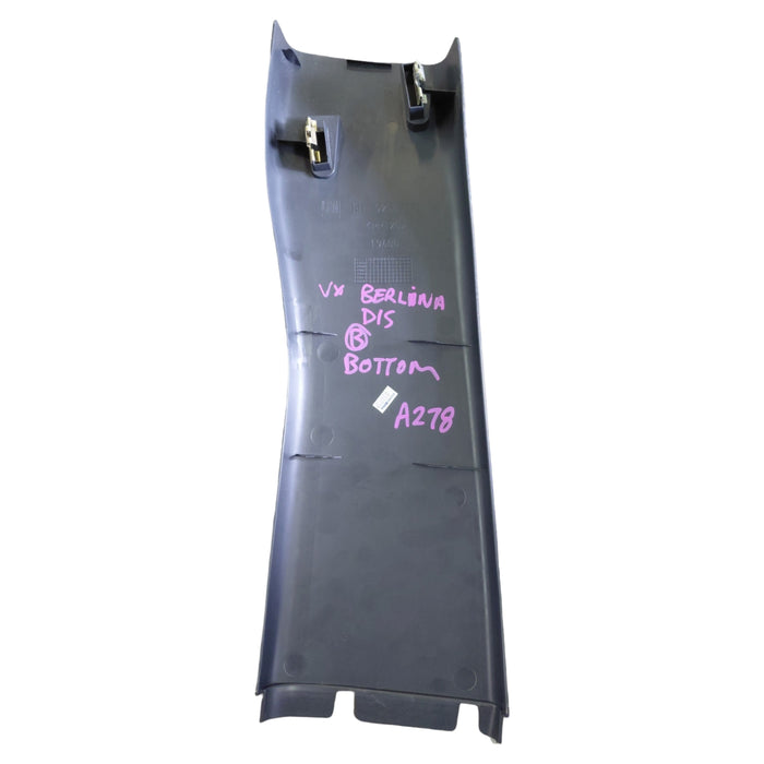 VT / VX / VY / VZ - Holden Commodore Sedan - DRIVERS SIDE - Lower B-Pillar Trim - Grey Plastic Part number 92080792