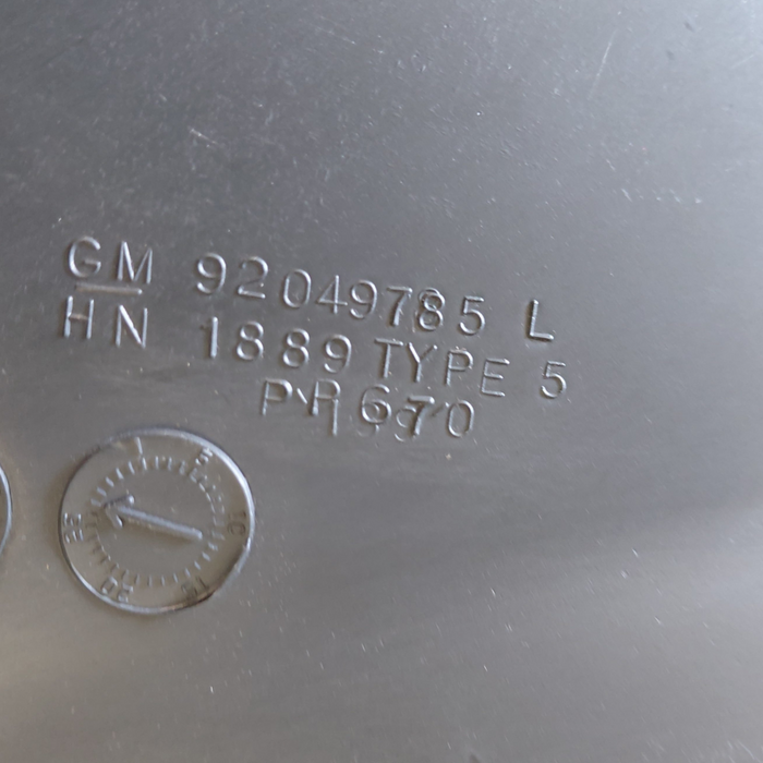 VT / VX Holden Commodore - Passenger Side - Centre Console Side Trim #17i Grey - PART #92049785