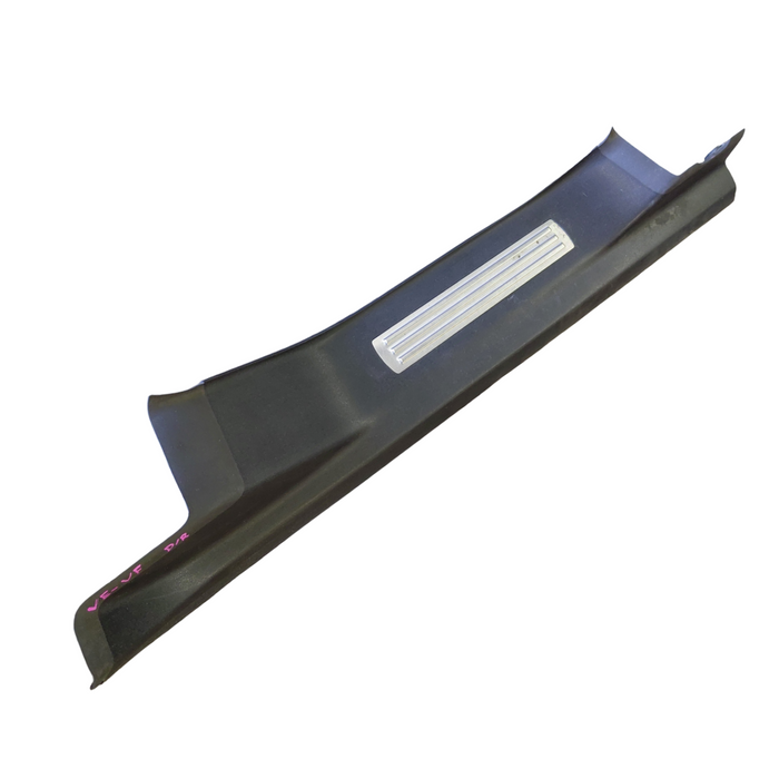 VE / VF Holden Commodore Sedan - DRIVERS REAR - Scuff Sill Trim / Includes Alloy Insert - PART #92211426