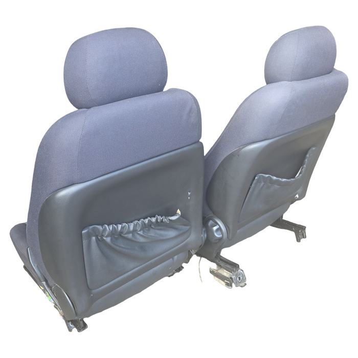TD001 - VT Holden Commodore Sedan - Front Seats Cloth (pair)