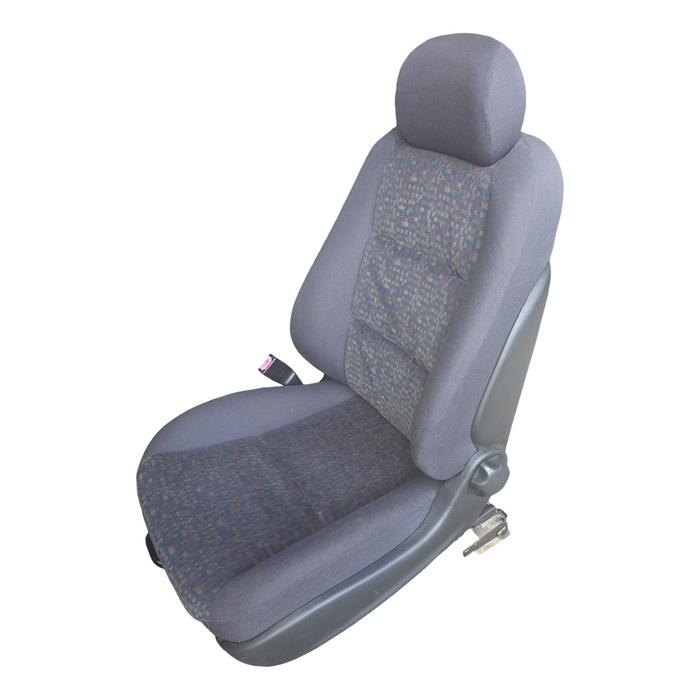 TD001 - VT Holden Commodore Sedan - Front Seats Cloth (pair)