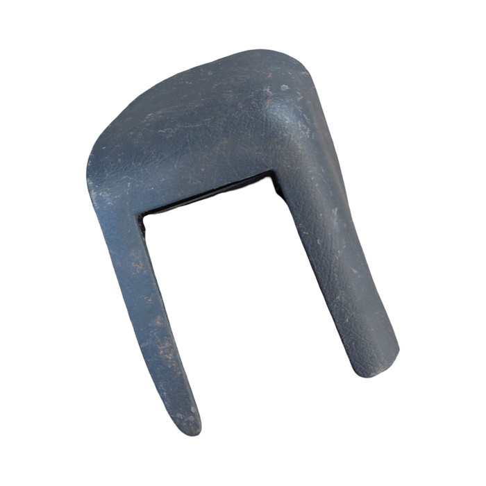 VT/VX/VY/VZ Holden Commodore - PASSENGERS SIDE Seat Rail End Cap - Grey P/N: 92087547