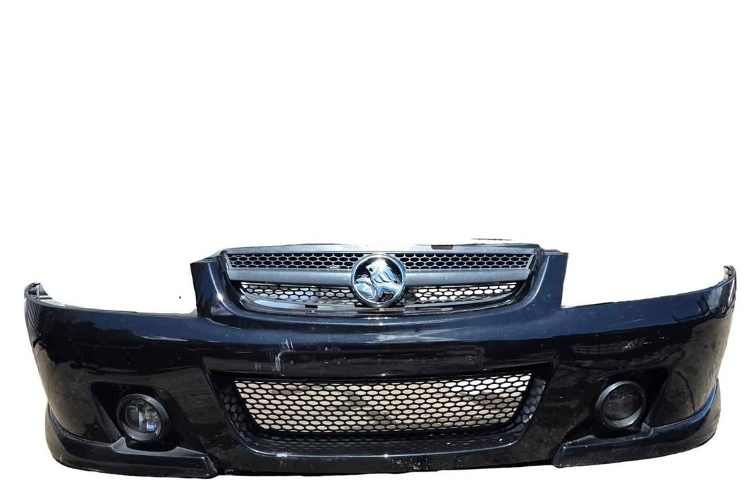 ALI001 - VZ Holden Calais - Front Bar Complete with Upper and Lower Grilles and Fog Lights Phantom Black