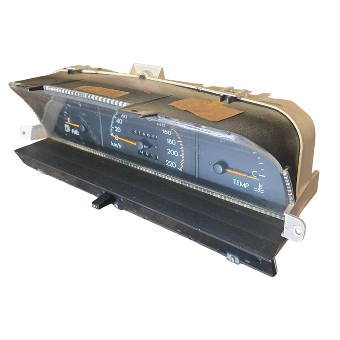 A292 - VP Holden Commodore SEDAN (1992) - Cluster LG2 V6 AUTO - 212, 838kms KE VIN: #6H8VPK19HNL584644