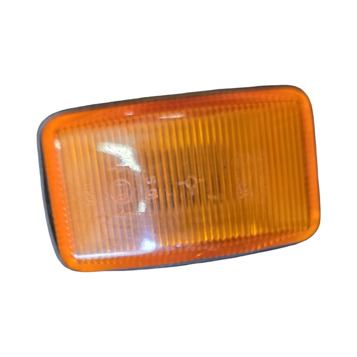LU004 - VG / VN / VP / VR / VS Holden Commodore - Guard Blinker Amber GENUINE