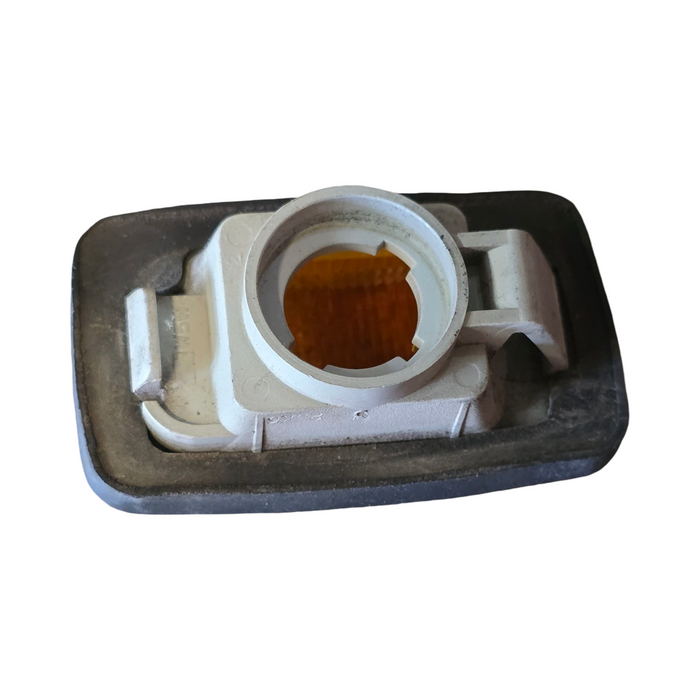 LU004 - VG / VN / VP / VR / VS Holden Commodore - Guard Blinker Amber GENUINE