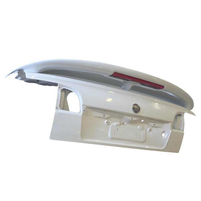 VS HSV CLUBSPORT - Bootlid with Wing and Brake Light - Alaskan White